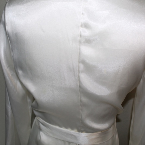 Pink Victoria Secret Vintage Y2k White Silky Embroidered Robe - Size Small - Picture 11 of 13